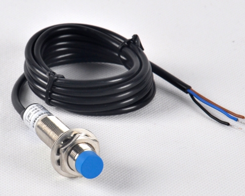 Индуктивный датчик LJ12A3-4-Z/BX NPN (M12, 4 мм, DC 5V, NO)