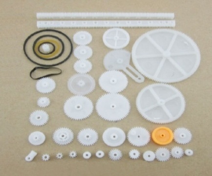 Набор пластиковых шестернь 34 штуки