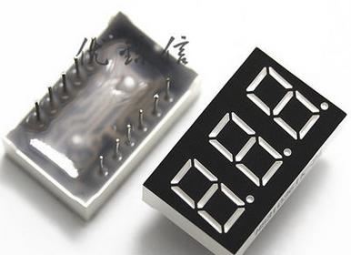 Светодиодный 3-разрядный индикатор на 7 сегментов 0.56 красный (CC)