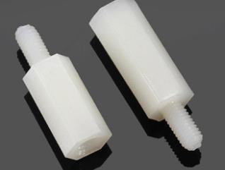 Белая нейлоновая стойка M3*30 6мм