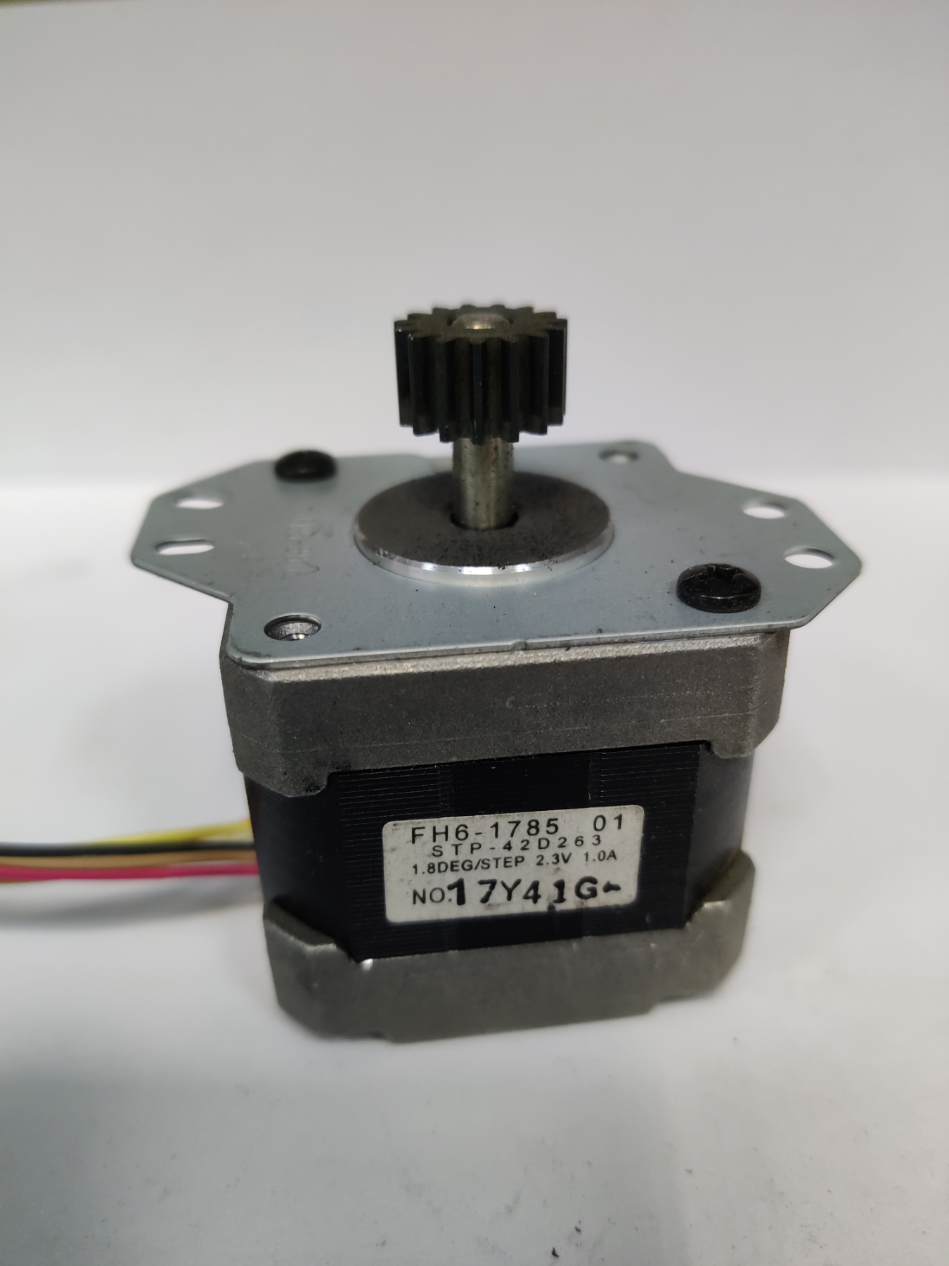 Шаговый мотор STP-42D263