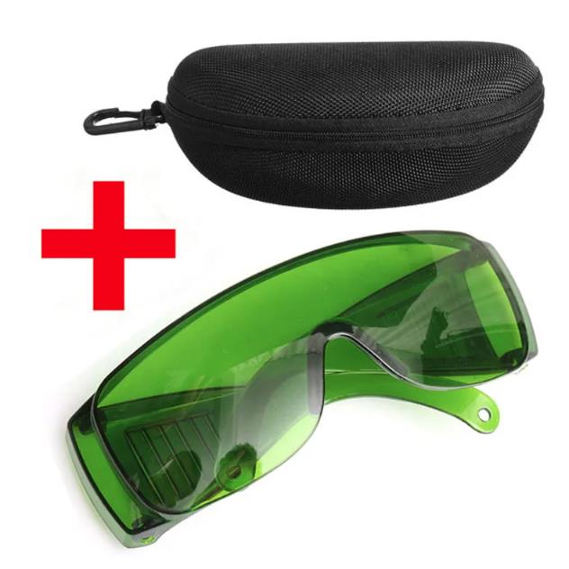 Защитные очки с футляром