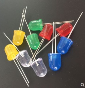 Жёлтый светодиод 10мм с длиной ножек 28мм